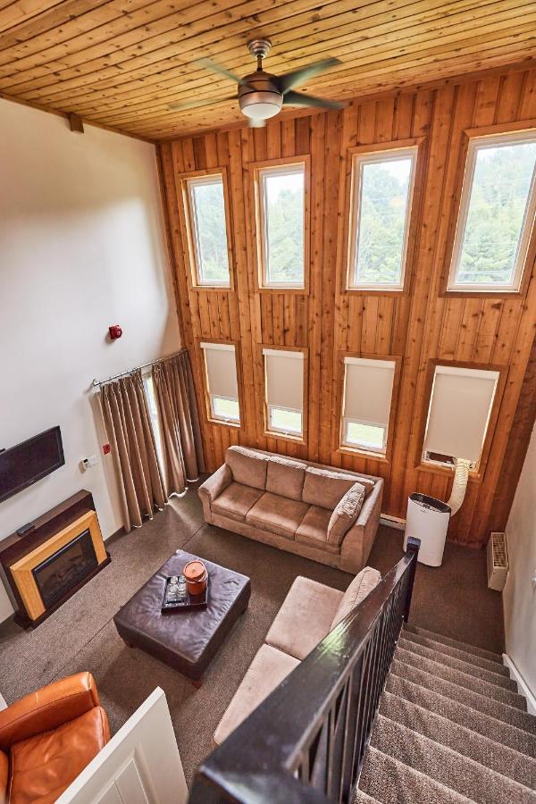 3 Pines Lodge Muskoka Хънтсвил Екстериор снимка