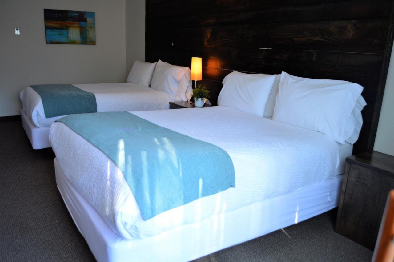 3 Pines Lodge Muskoka Хънтсвил Екстериор снимка
