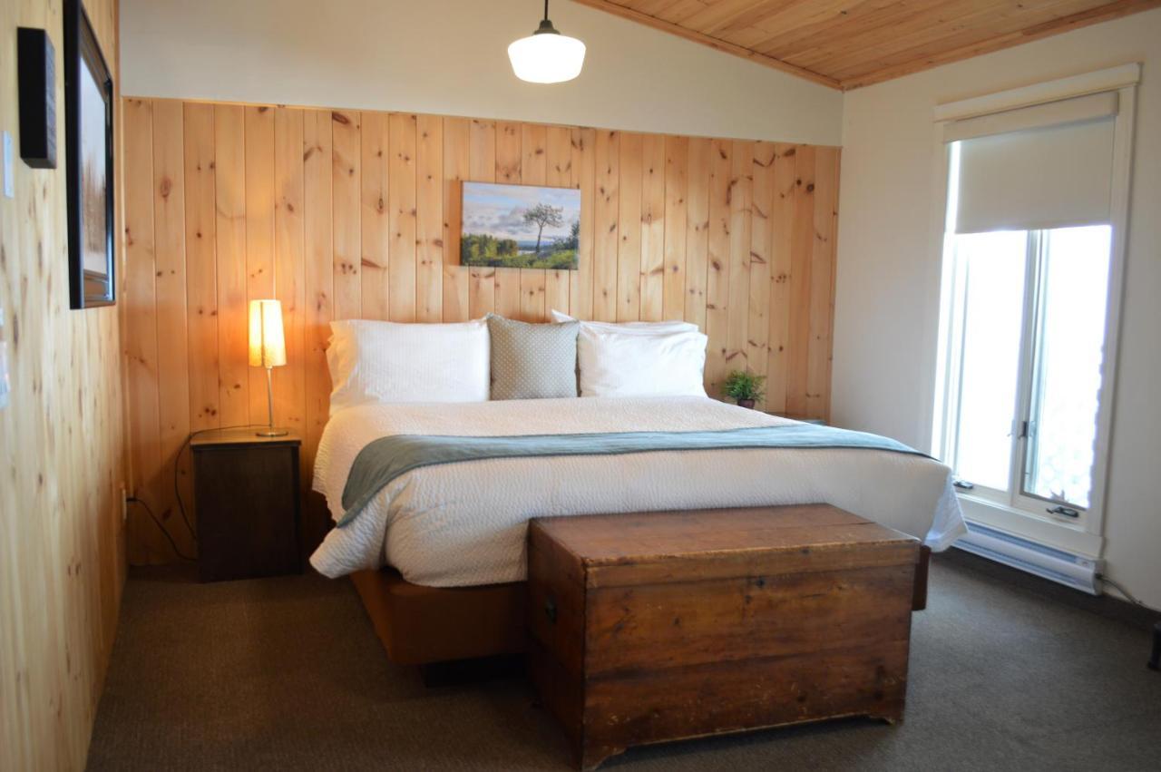 3 Pines Lodge Muskoka Хънтсвил Екстериор снимка