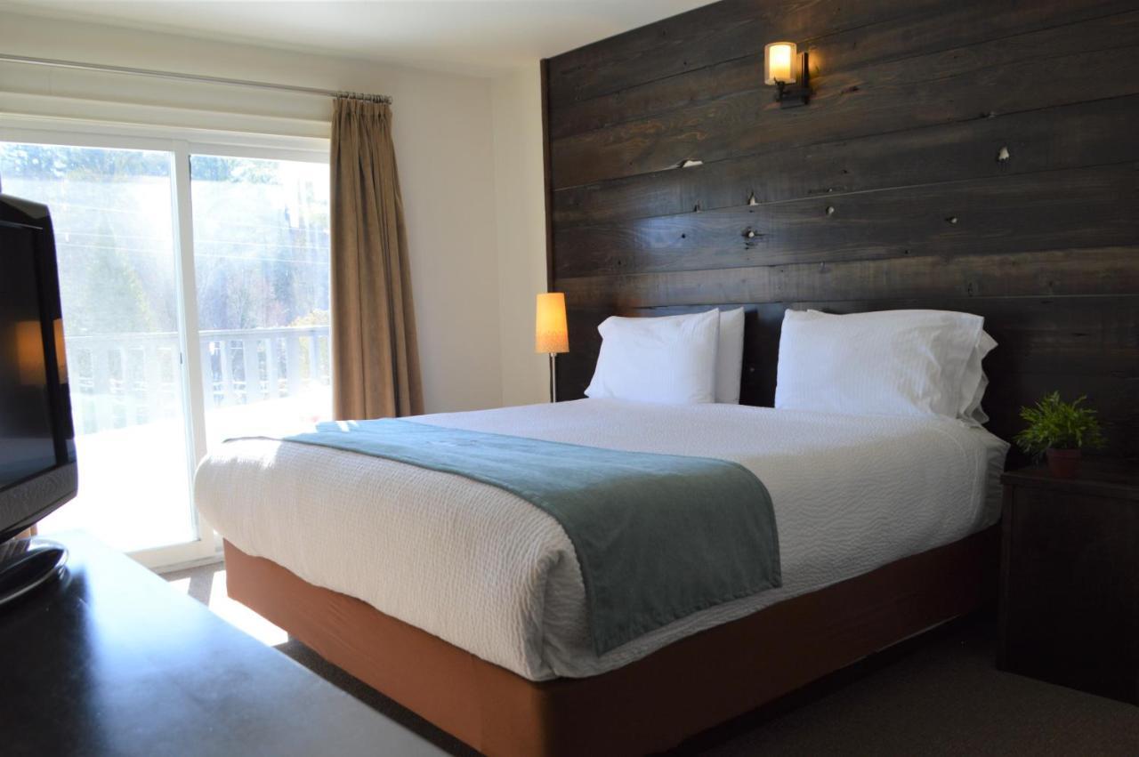 3 Pines Lodge Muskoka Хънтсвил Екстериор снимка