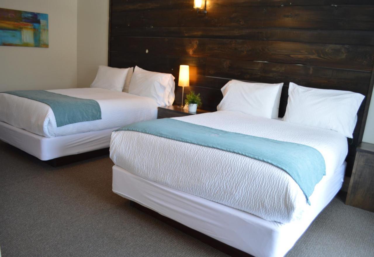 3 Pines Lodge Muskoka Хънтсвил Екстериор снимка