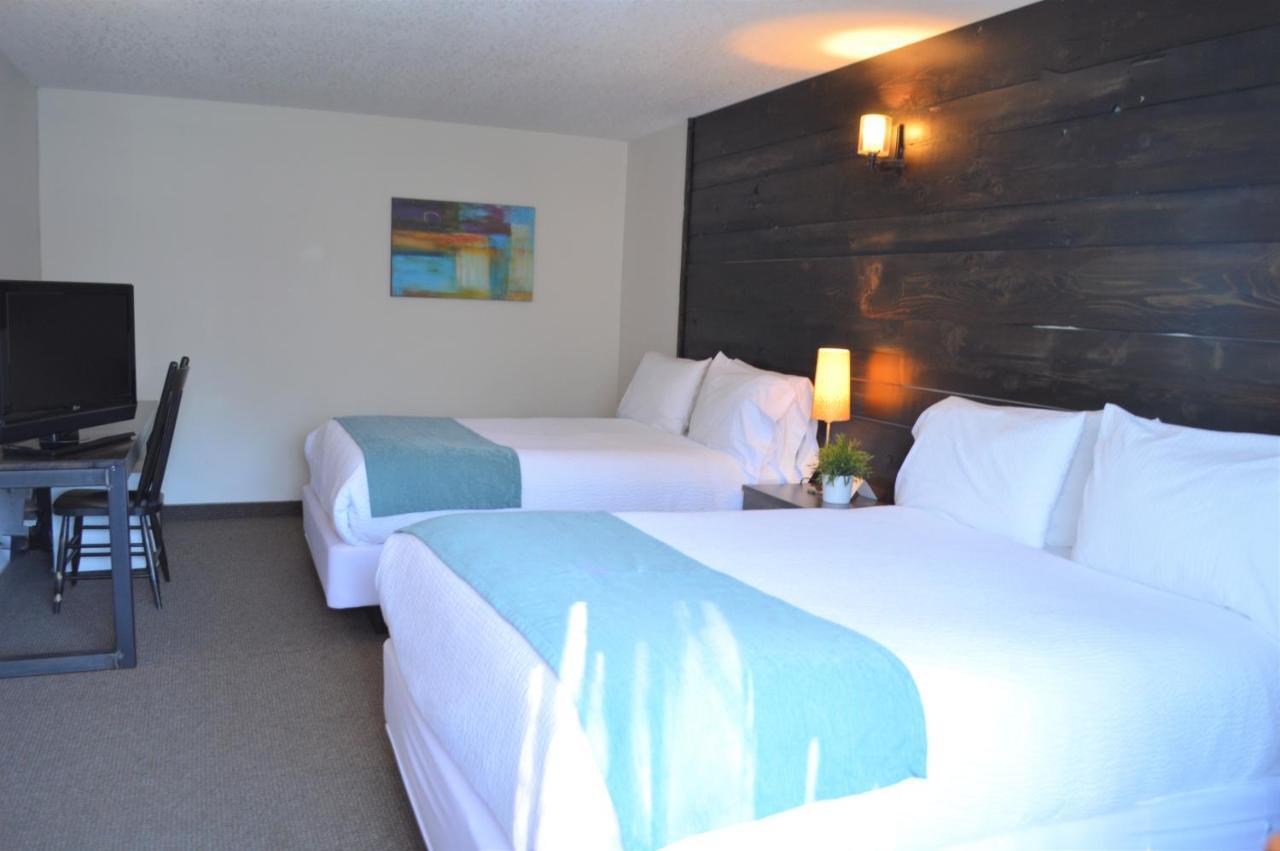 3 Pines Lodge Muskoka Хънтсвил Екстериор снимка