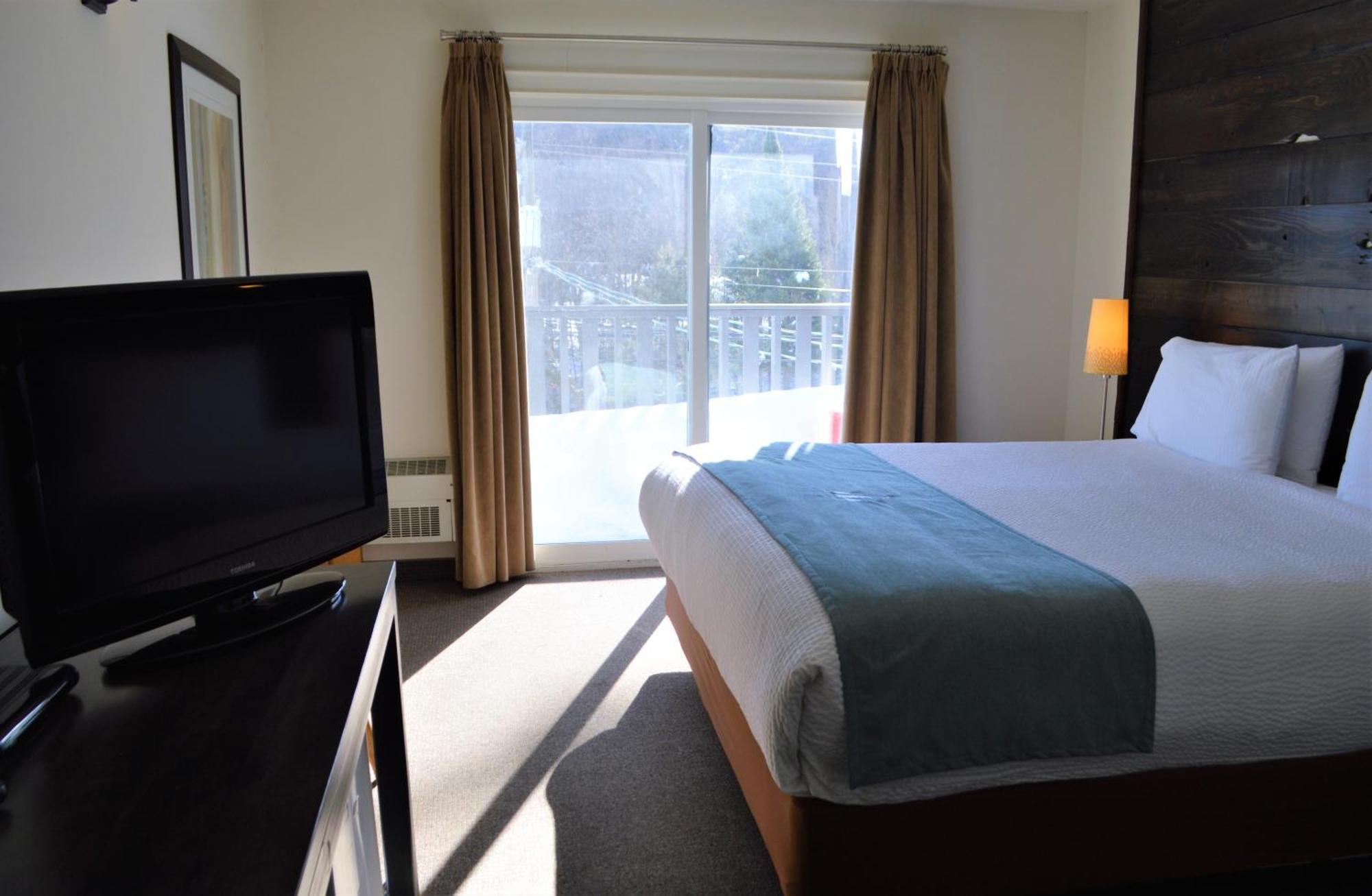 3 Pines Lodge Muskoka Хънтсвил Екстериор снимка