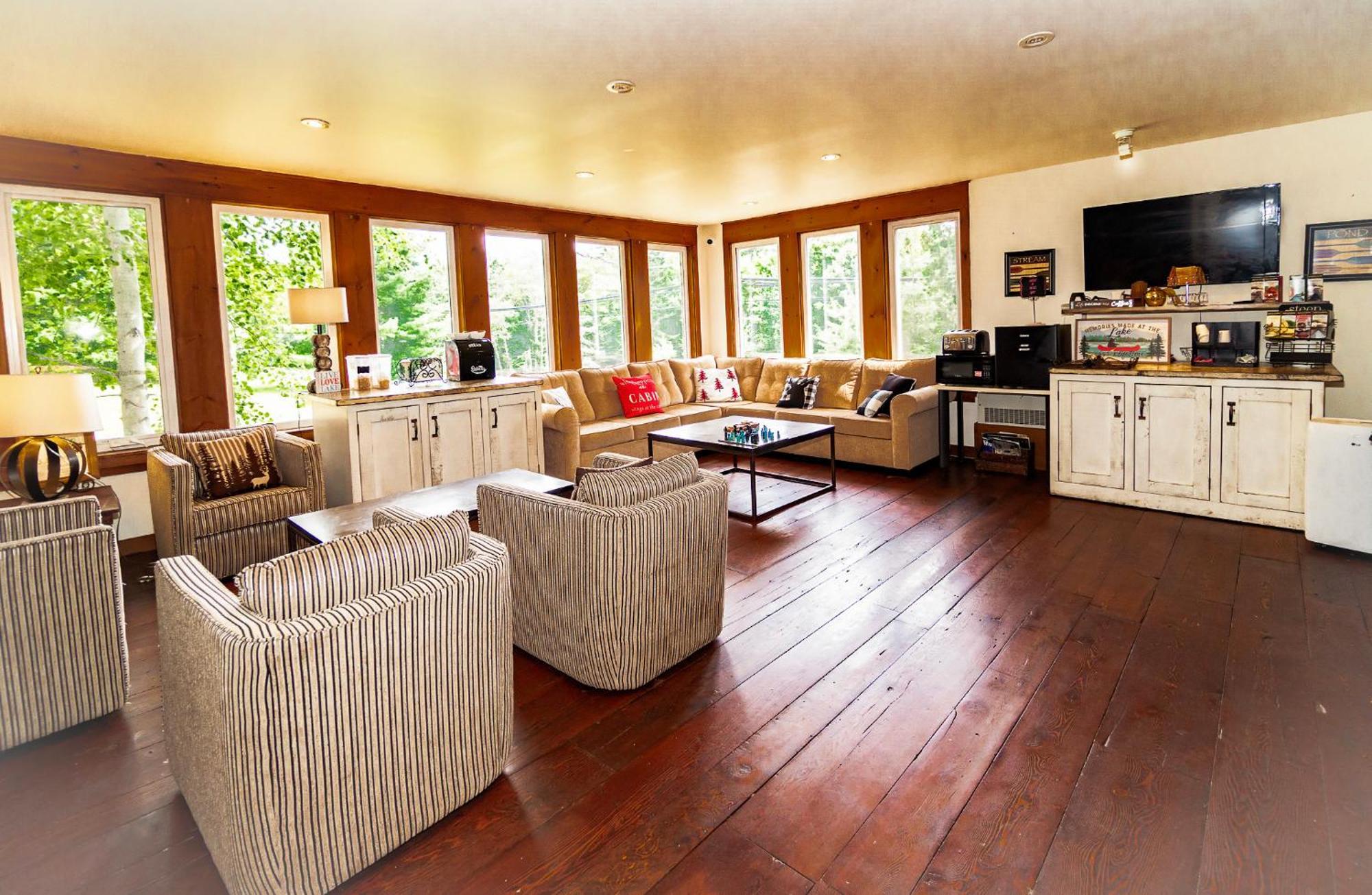 3 Pines Lodge Muskoka Хънтсвил Екстериор снимка