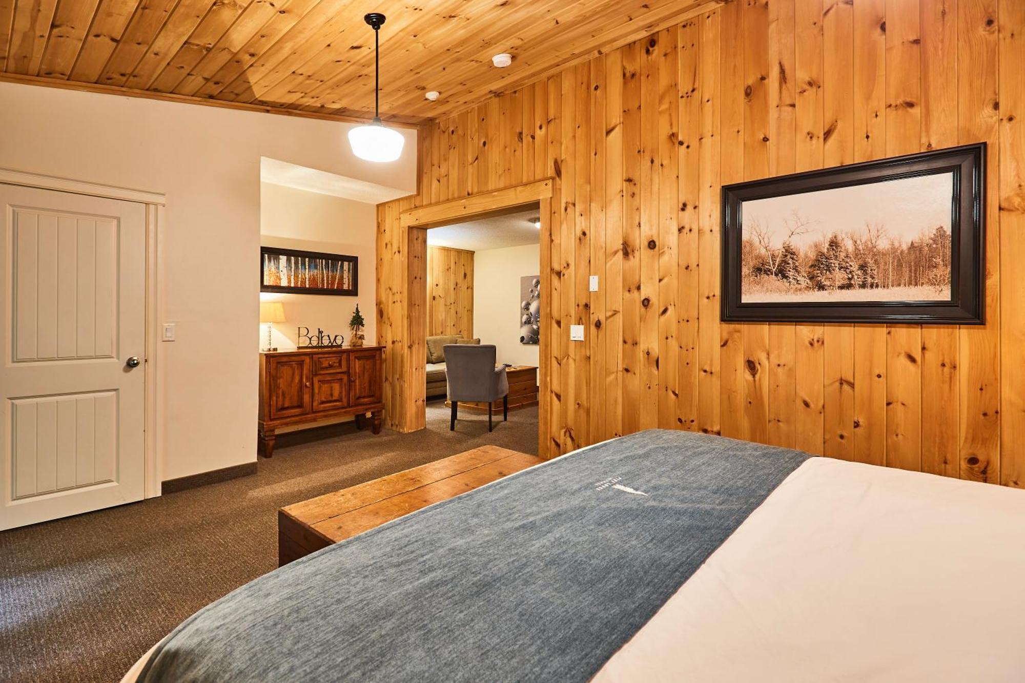 3 Pines Lodge Muskoka Хънтсвил Екстериор снимка