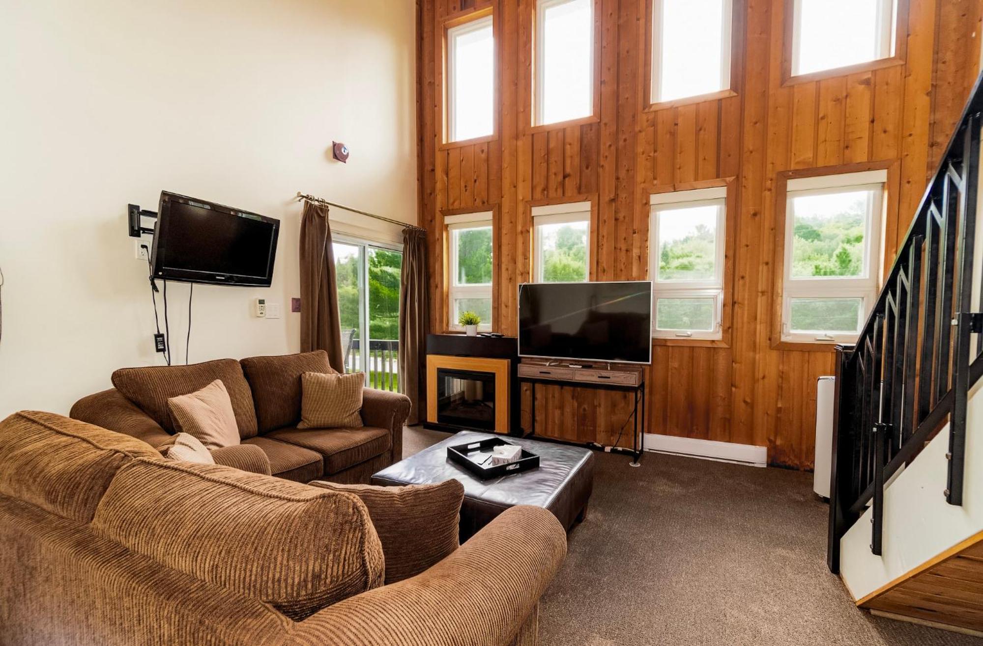 3 Pines Lodge Muskoka Хънтсвил Екстериор снимка